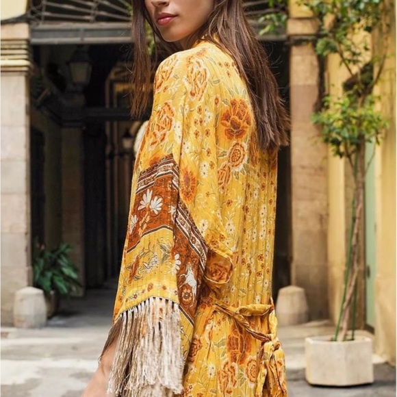 ** DO NOT BUY!!! THIS IS RESERVED**. BNWT Spell Mystic Robe M/L - Picture 3 of 14